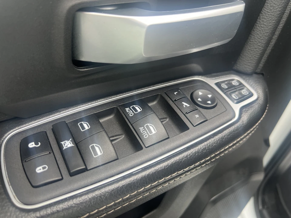 2024 Ram 3500 - Image 24 of 31