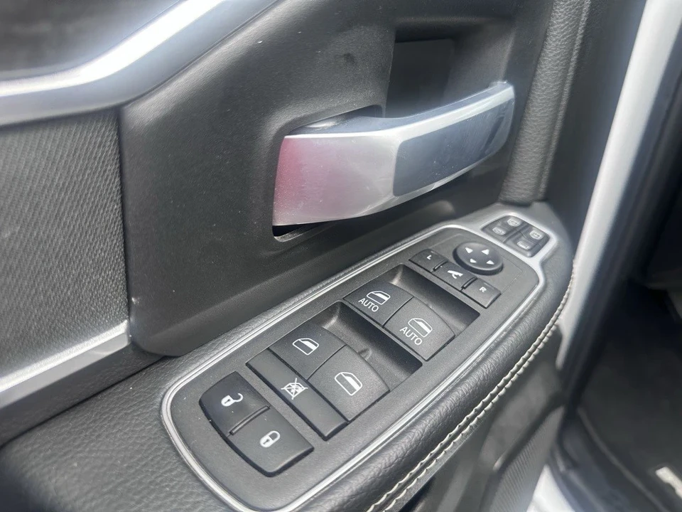 2024 Ram 3500 - Image 4 of 12
