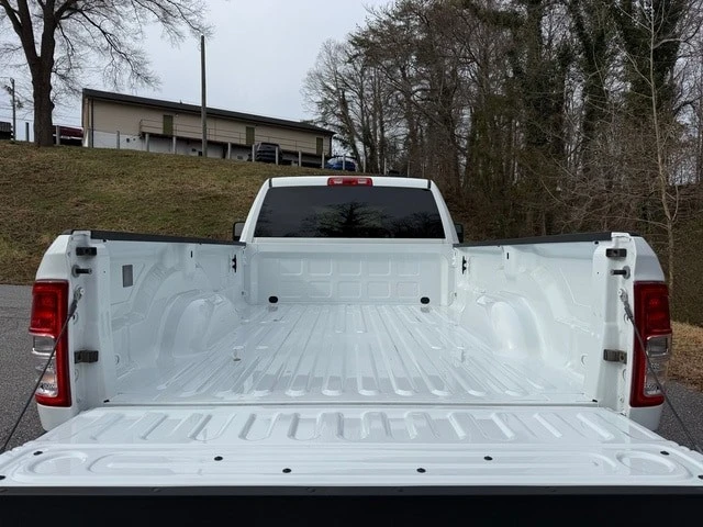 2024 Ram 3500 - Image 8 of 12