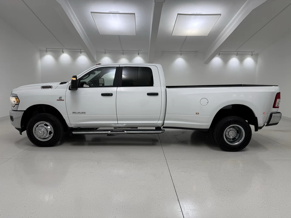 2024 Ram 3500 - Image 5 of 12