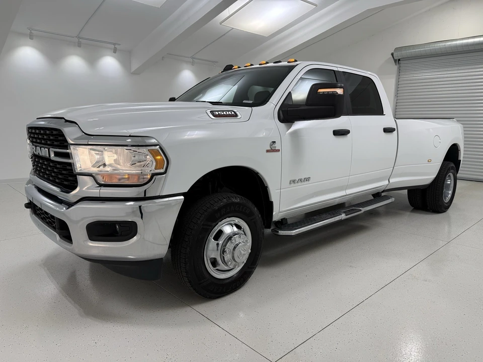 2024 Ram 3500 - Image 3 of 12