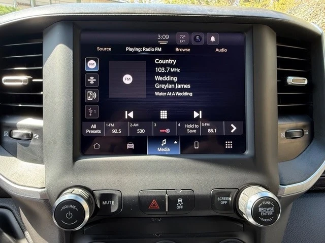2024 Ram 3500 - Image 22 of 30
