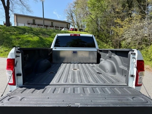 2024 Ram 3500 - Image 8 of 30