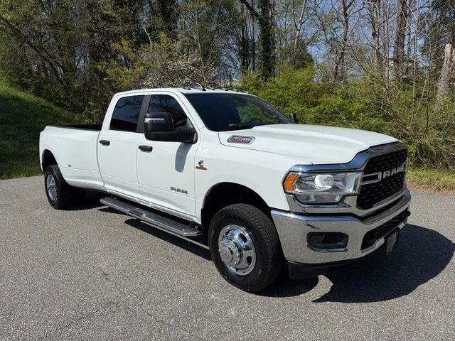 2024 Ram 3500 - Image 4 of 30