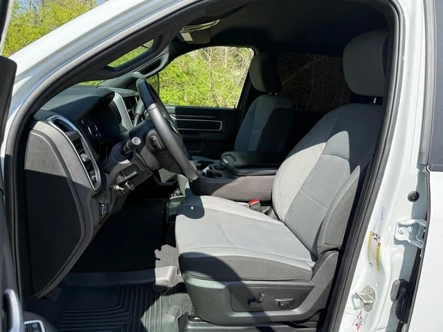2024 Ram 3500 - Image 13 of 30