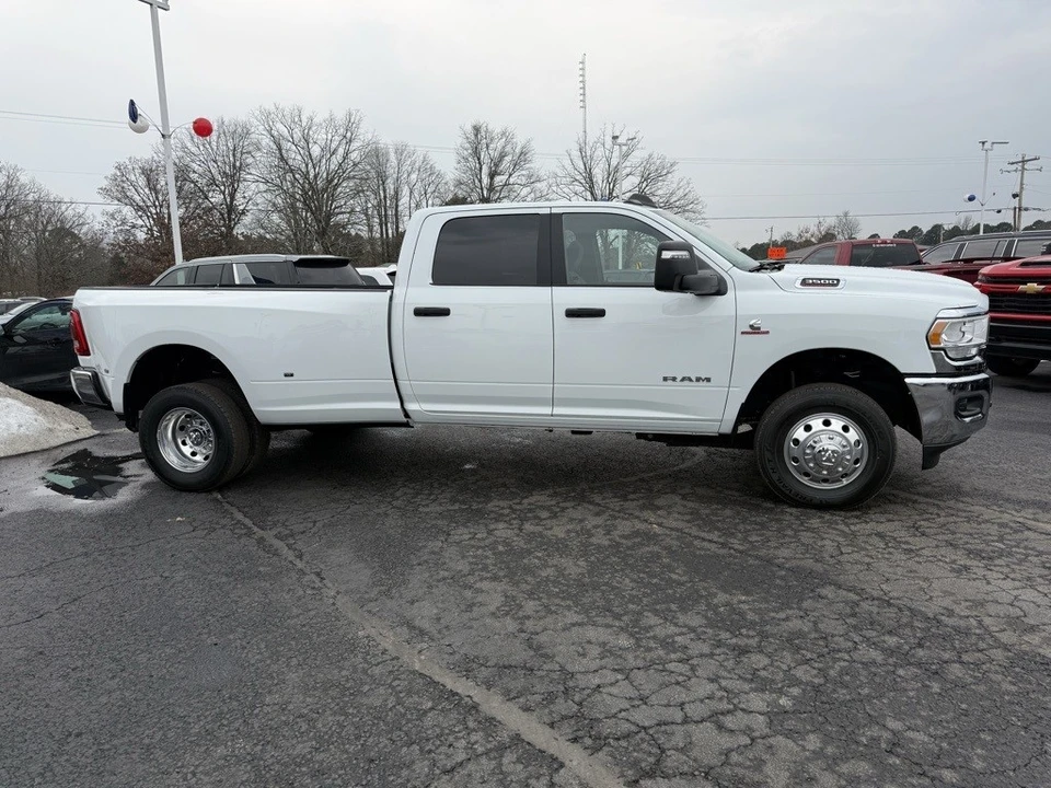 2024 Ram 3500 - Image 4 of 12