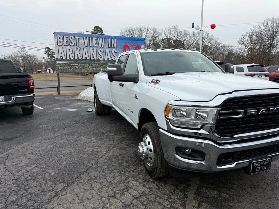 2024 Ram 3500 - Image 3 of 12