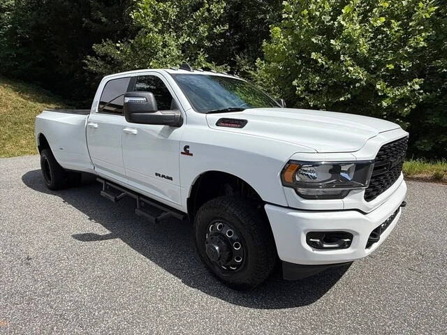 2024 Ram Heavy Duty - Image 4 of 31
