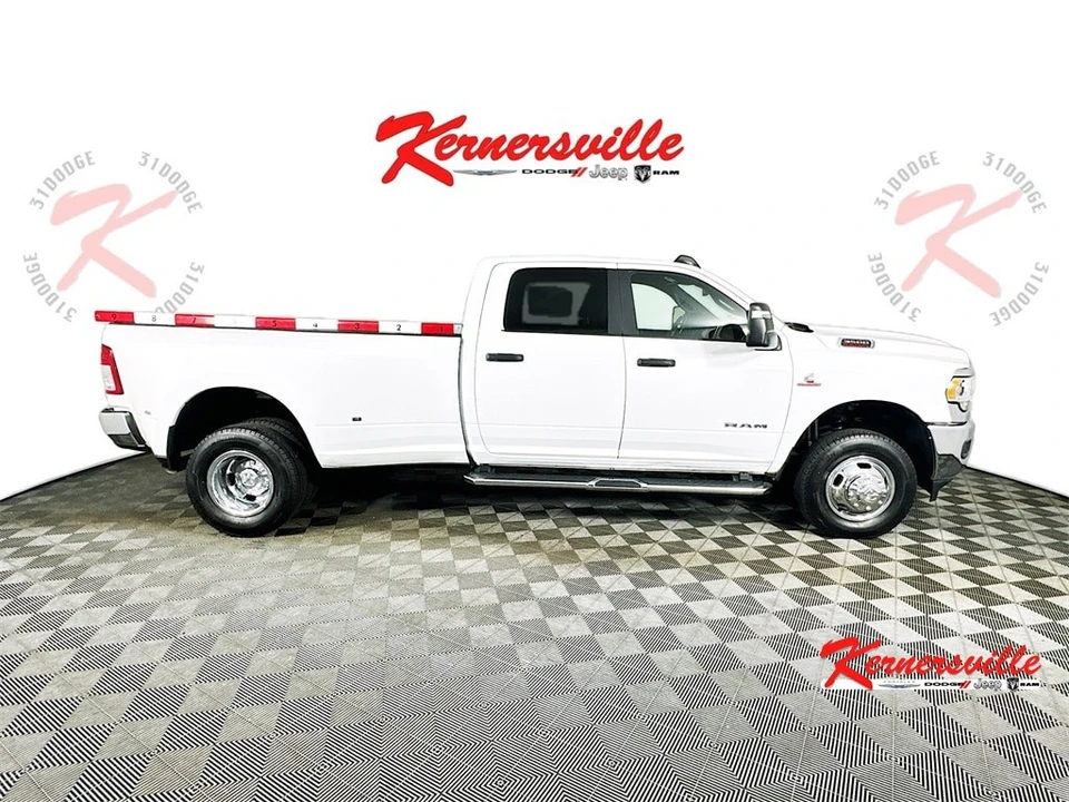 2024 Ram 3500 - Image 8 of 12