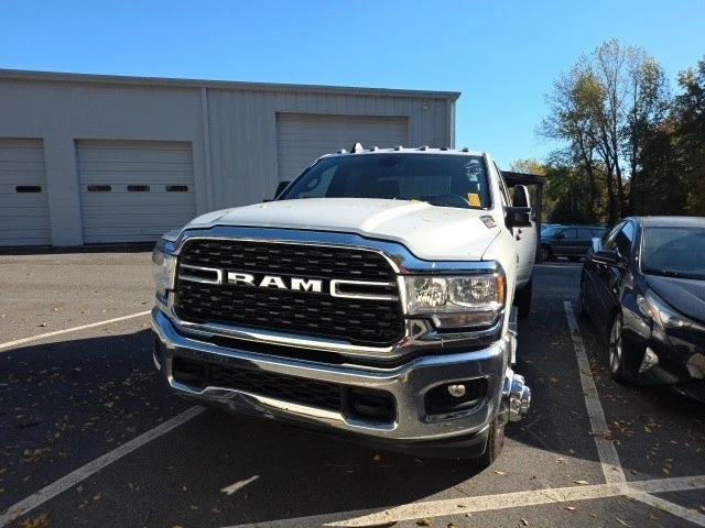 2024 Ram 3500 - Image 2 of 12