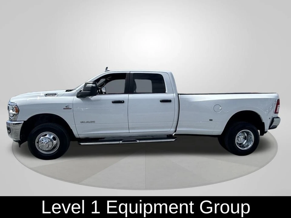 2024 Ram 3500 - Image 4 of 12