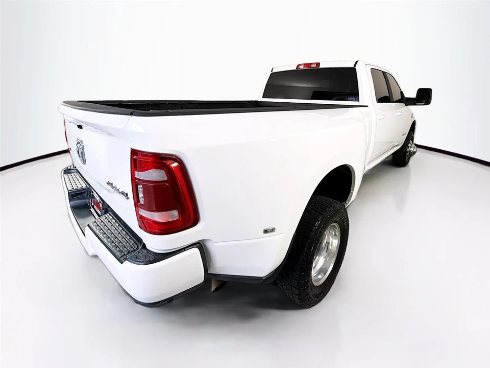 2024 Ram 3500 - Image 7 of 21