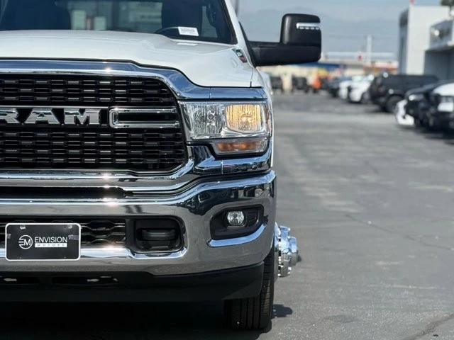 2024 Ram 3500 - Image 10 of 12
