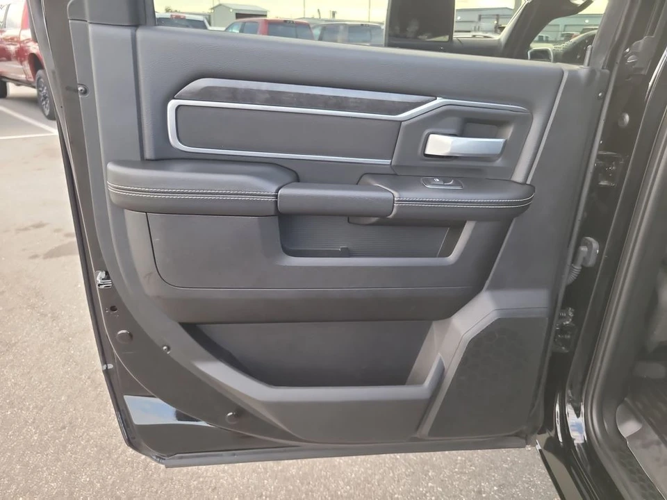 2024 Ram 3500 - Image 10 of 12