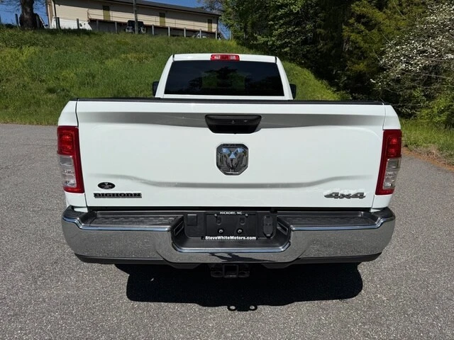 2024 Ram 3500 - Image 7 of 21