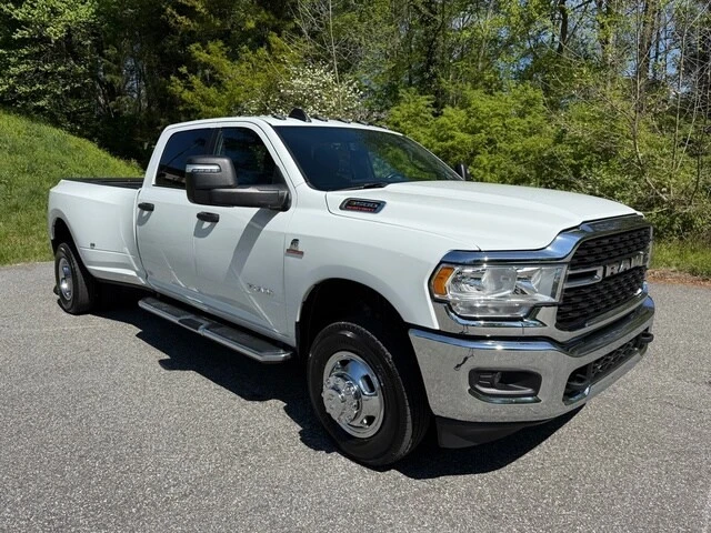 2024 Ram 3500 - Image 4 of 21
