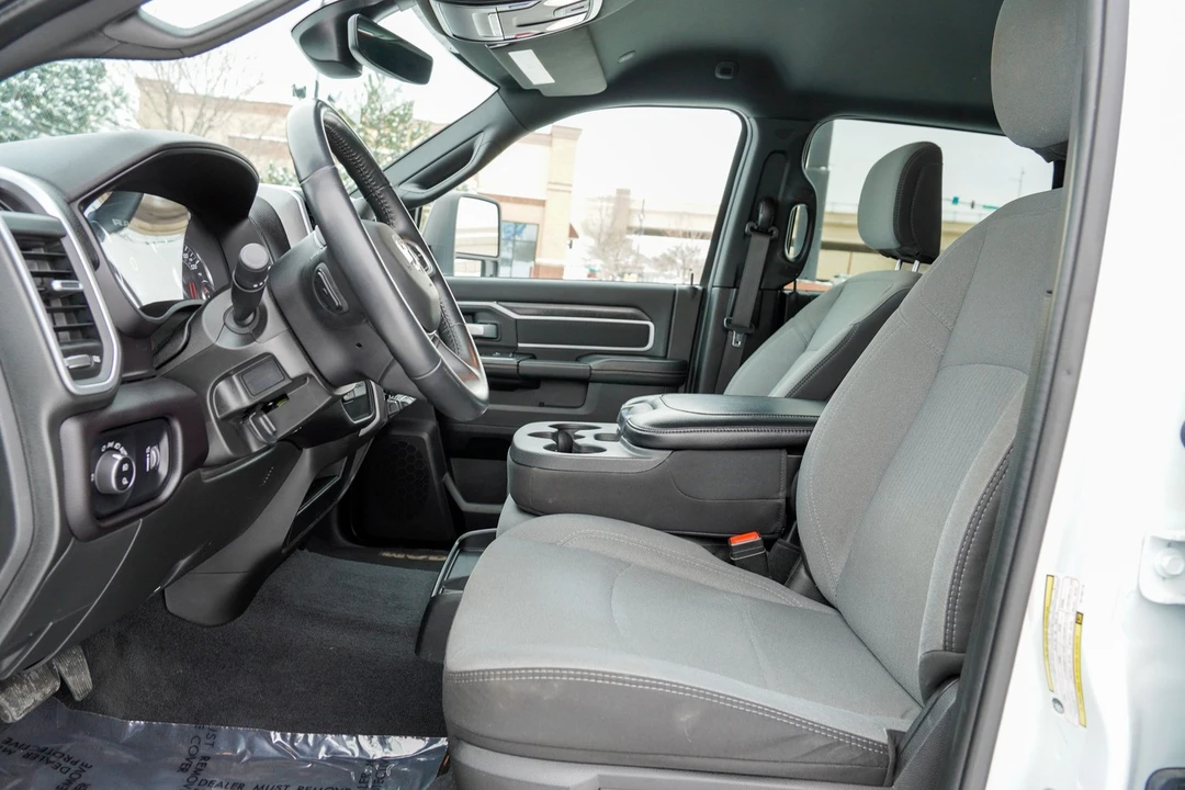 2024 Ram 3500 - Image 10 of 12