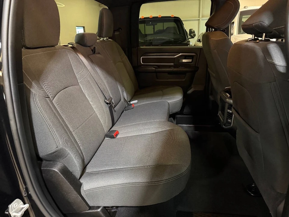 2024 Ram 3500 - Image 7 of 12
