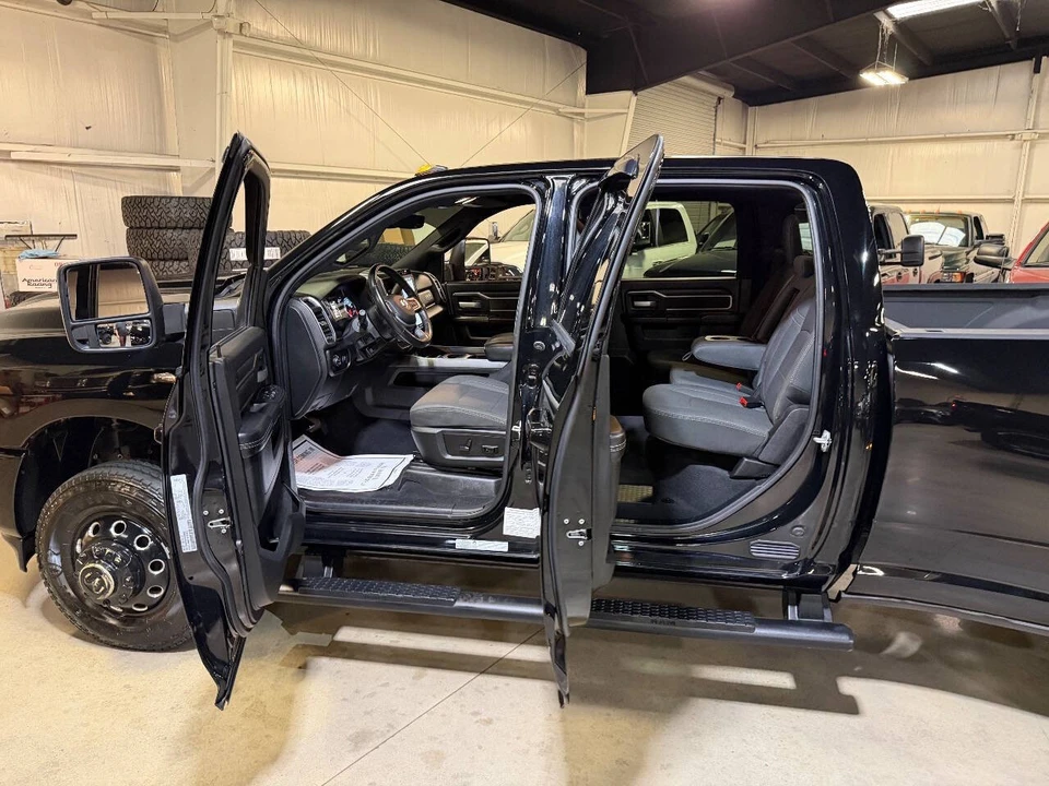 2024 Ram 3500 - Image 20 of 21