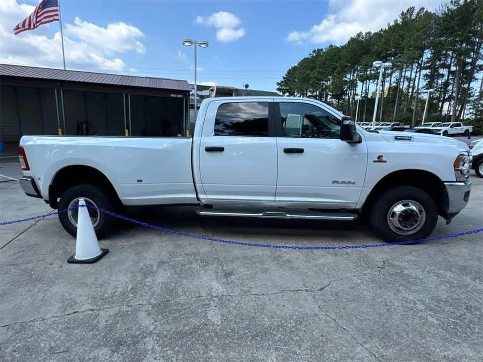 2024 Ram Heavy Duty - Image 2 of 16