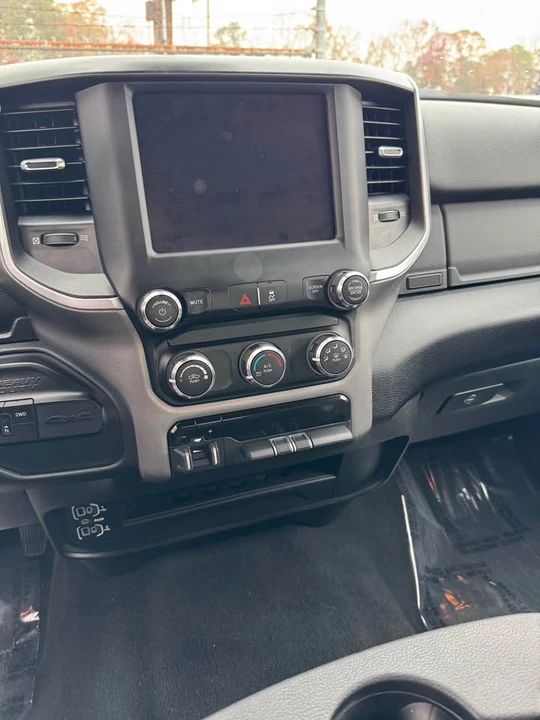 2024 Ram Heavy Duty - Image 12 of 16