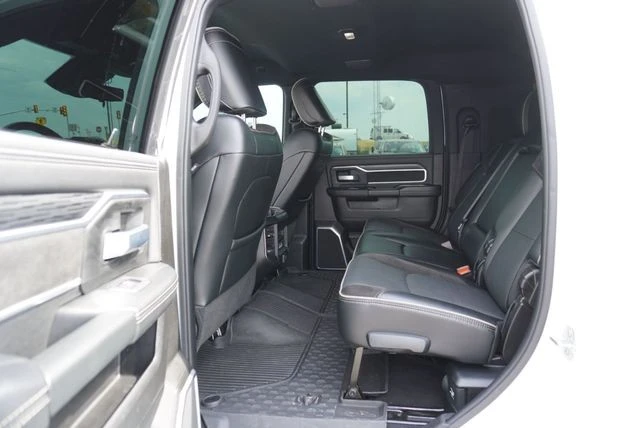 2024 Ram 3500 - Image 24 of 31