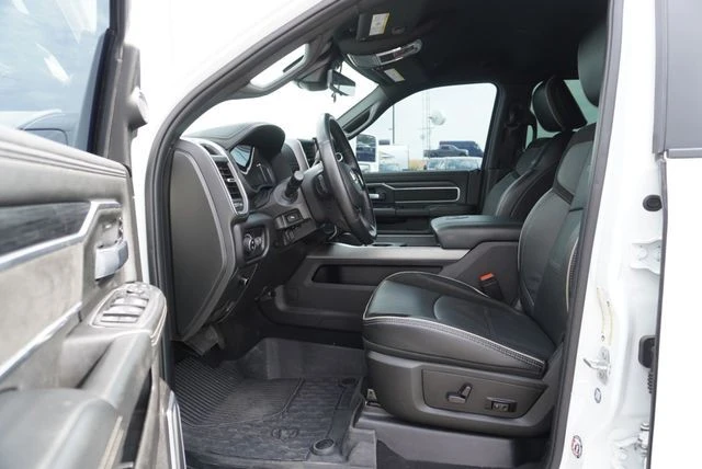 2024 Ram 3500 - Image 23 of 31