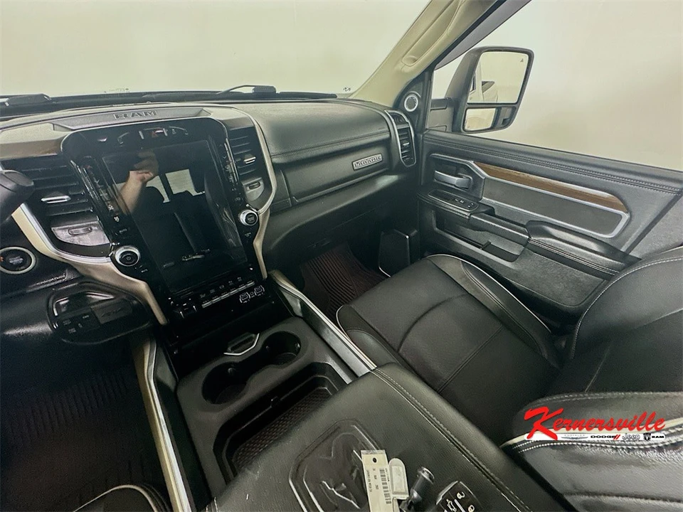 2024 Ram 3500 - Image 11 of 21