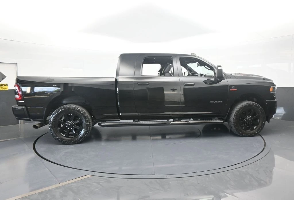 2024 Ram 3500 - Image 7 of 12