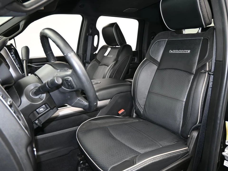 2024 Ram 3500 - Image 10 of 12