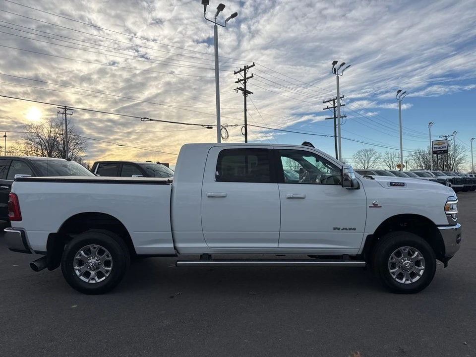 2024 Ram 3500 - Image 6 of 12