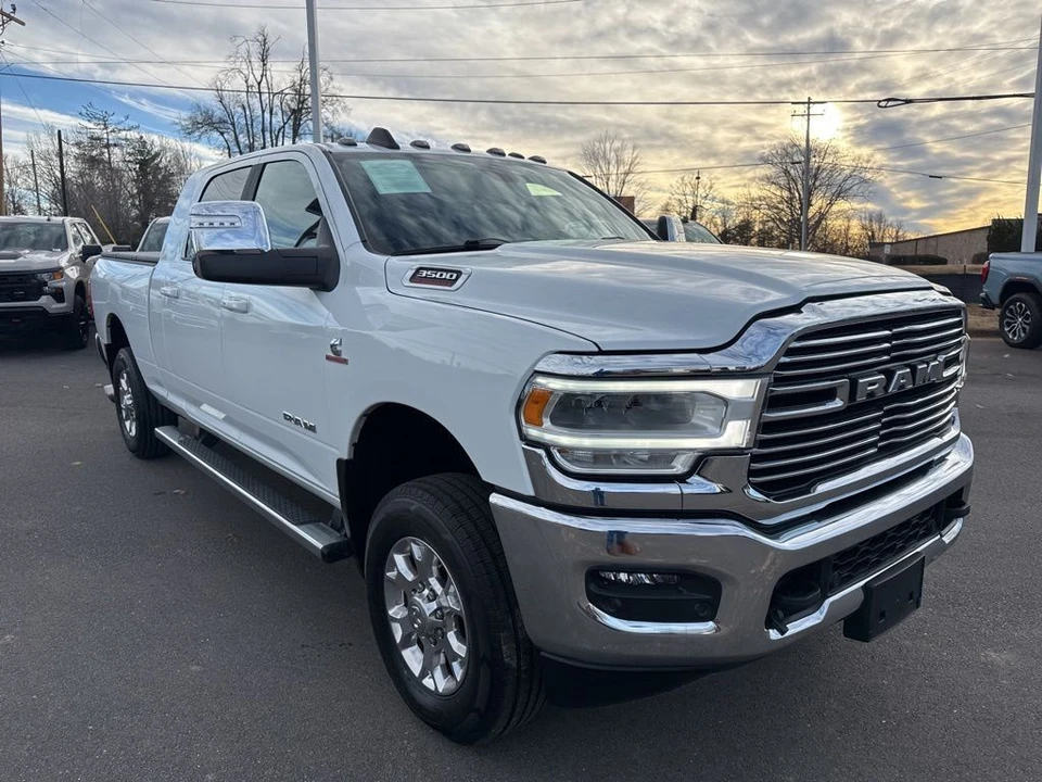 2024 Ram 3500 - Image 7 of 21