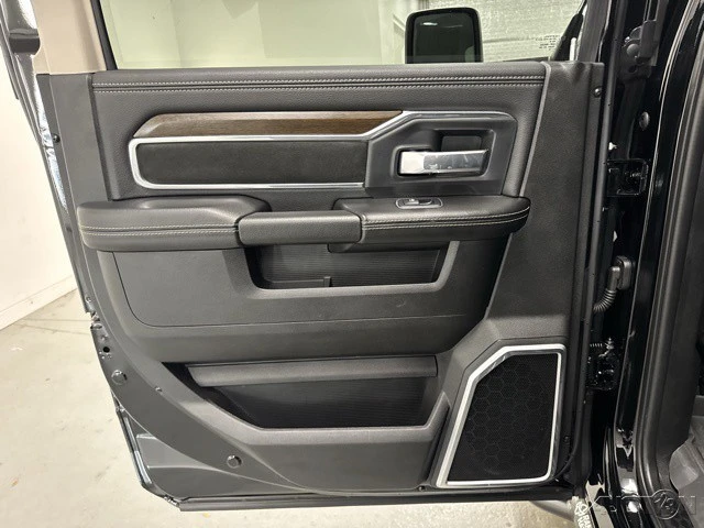 2024 Ram 3500 - Image 6 of 12