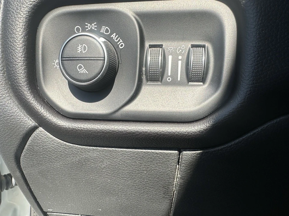 2024 Ram 3500 - Image 6 of 12