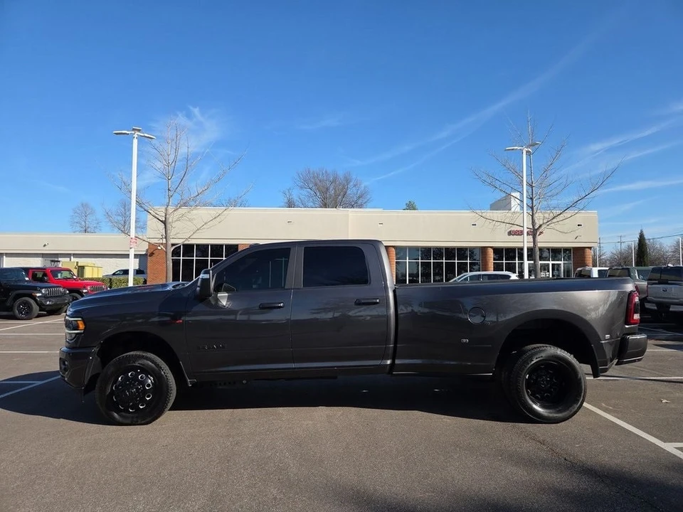 2024 Ram 3500 - Image 4 of 12