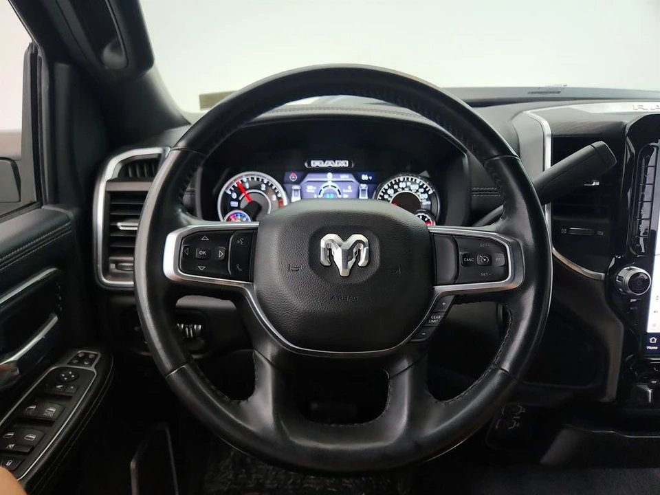 2024 Ram 3500 - Image 18 of 31