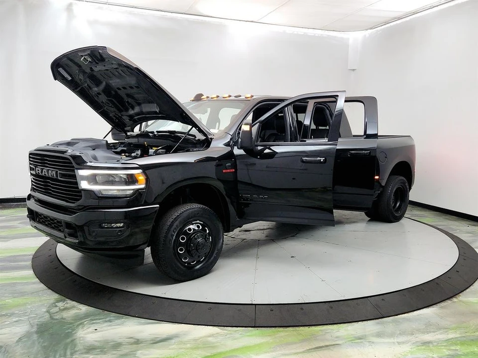 2024 Ram 3500 - Image 9 of 31