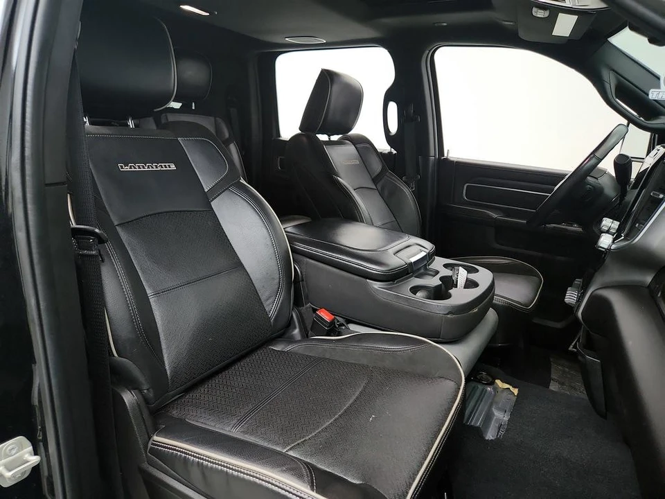 2024 Ram 3500 - Image 26 of 31