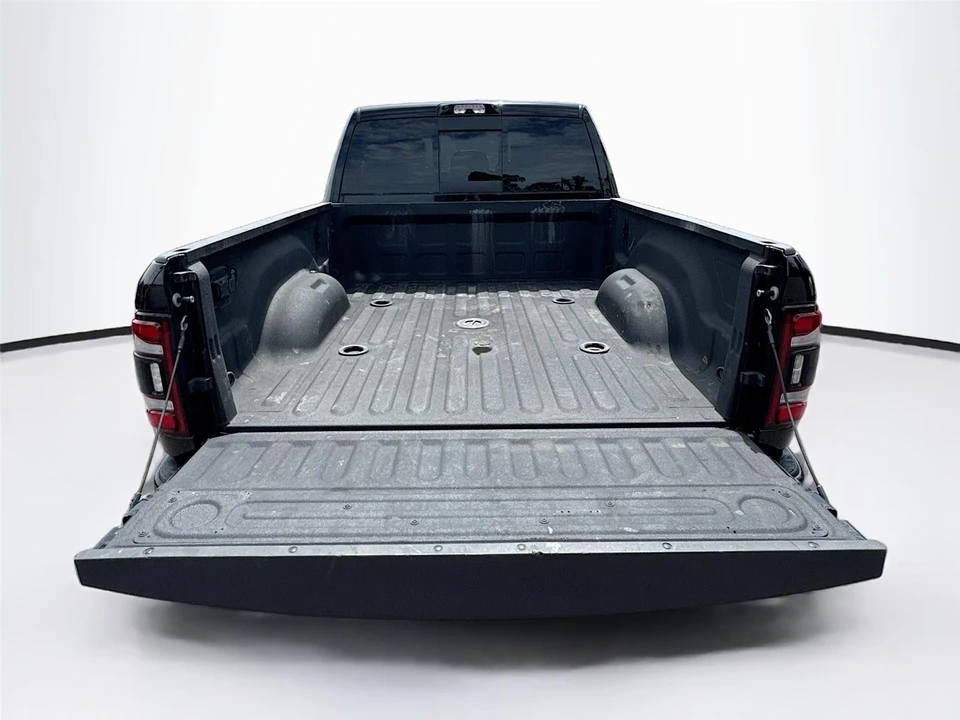 2024 Ram 3500 - Image 19 of 31