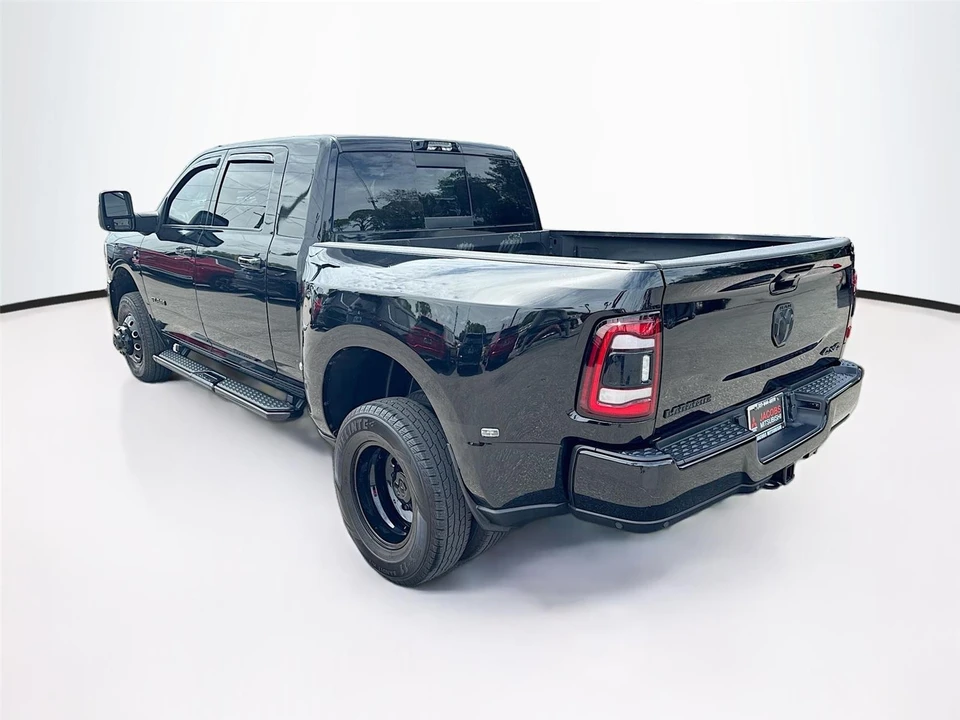 2024 Ram 3500 - Image 30 of 31