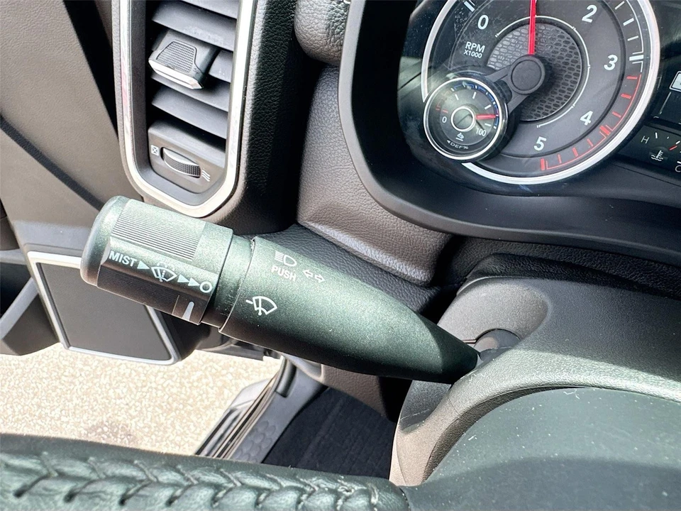 2024 Ram 3500 - Image 5 of 31