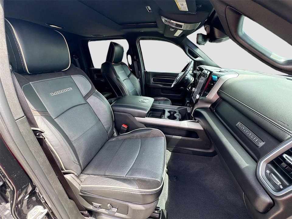 2024 Ram 3500 - Image 23 of 31