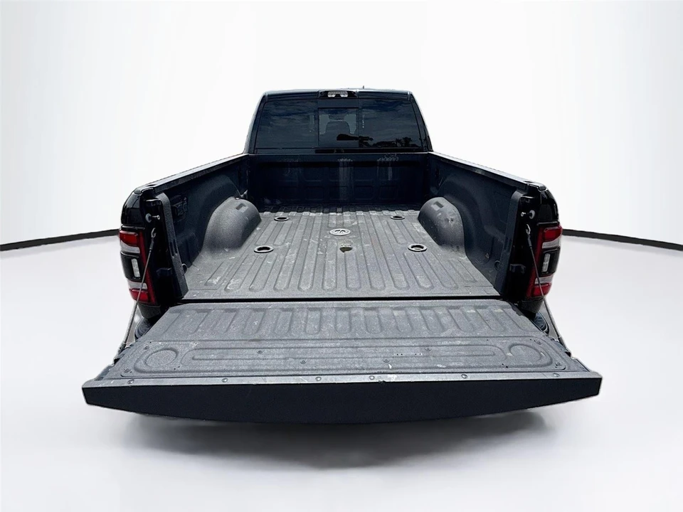 2024 Ram 3500 - Image 20 of 31