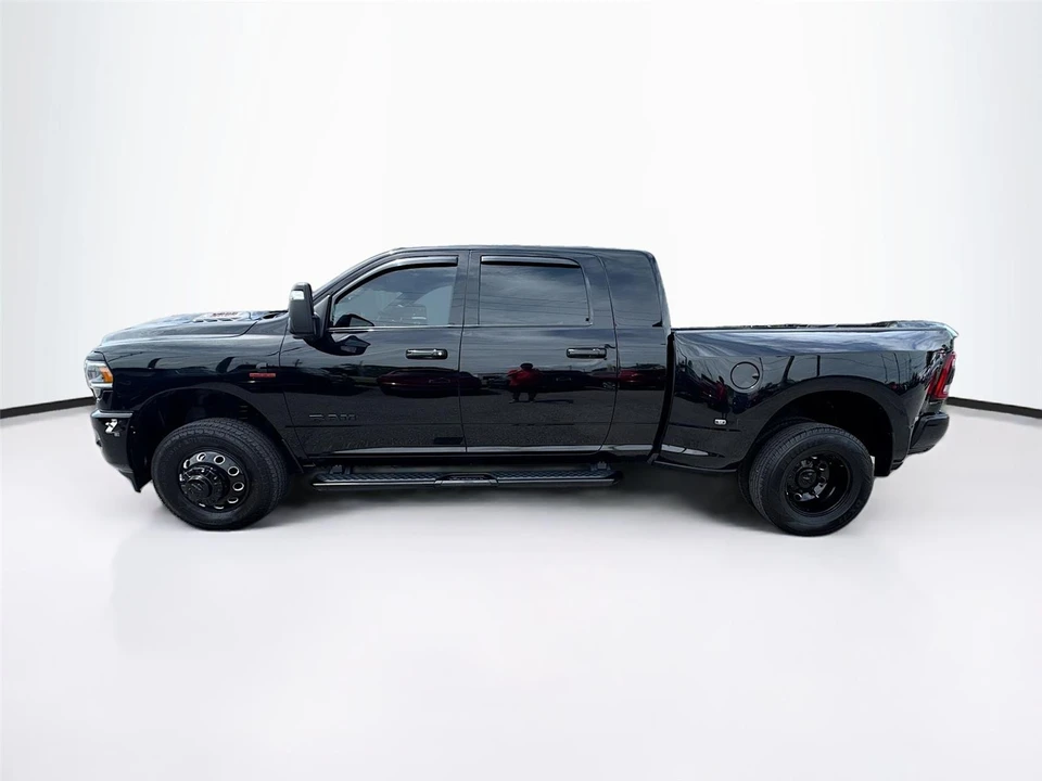 2024 Ram 3500 - Image 29 of 31
