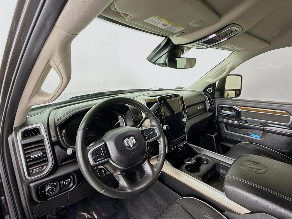 2024 Ram 3500 - Image 9 of 21