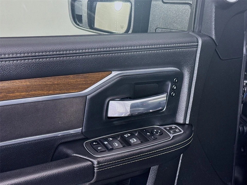 2024 Ram 3500 - Image 17 of 21