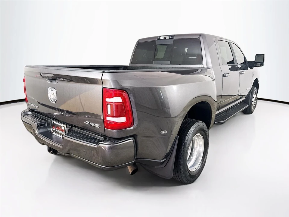 2024 Ram 3500 - Image 7 of 21