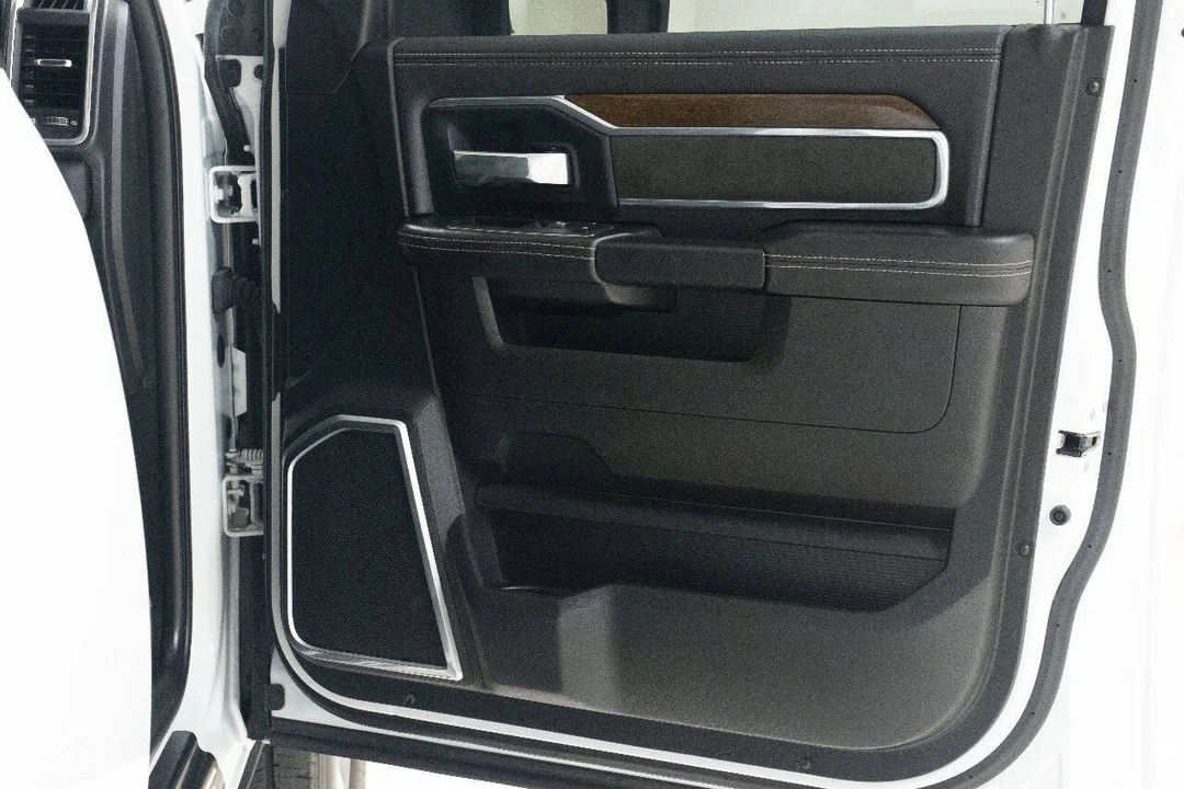 2024 Ram 3500 - Image 19 of 21