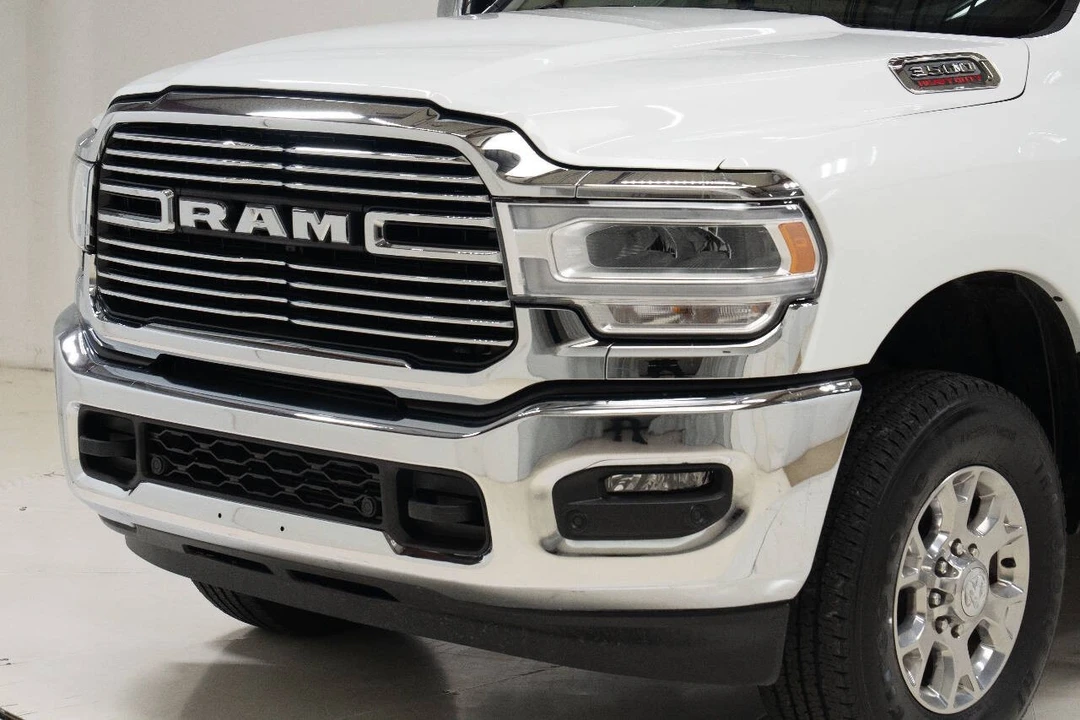 2024 Ram 3500 - Image 9 of 12