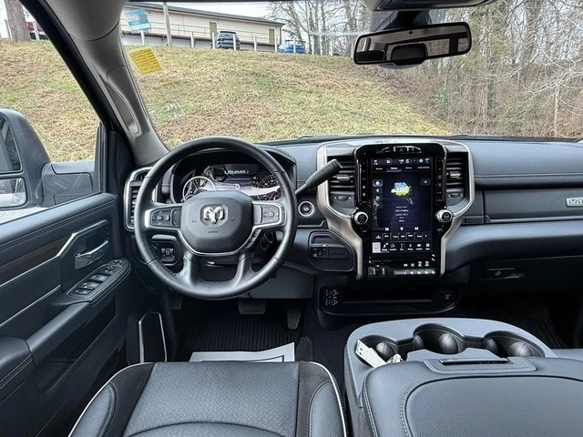 2024 Ram 3500 - Image 11 of 12